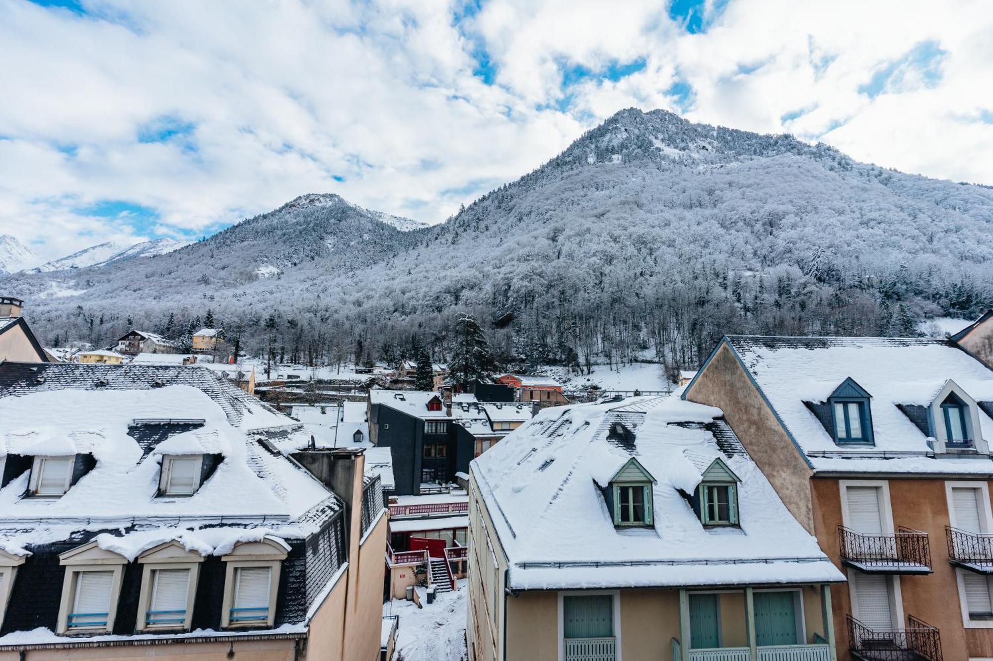 Garden City Cauterets Balneo Exterior foto
